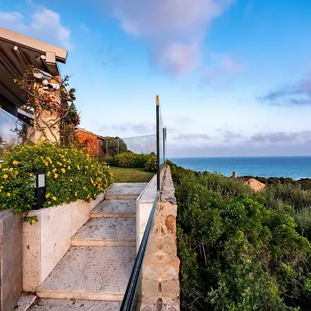 Villa Luxurious Design In With Breathtaking View