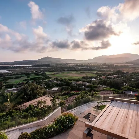 Luxurious Design In With Breathtaking View Villa *
