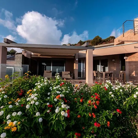 Villa Luxurious Design In With Breathtaking View