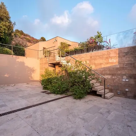 Luxurious Design In With Breathtaking View * Chia