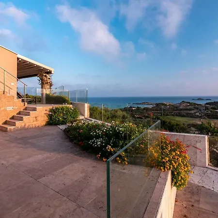Luxurious Design In With Breathtaking View Villa