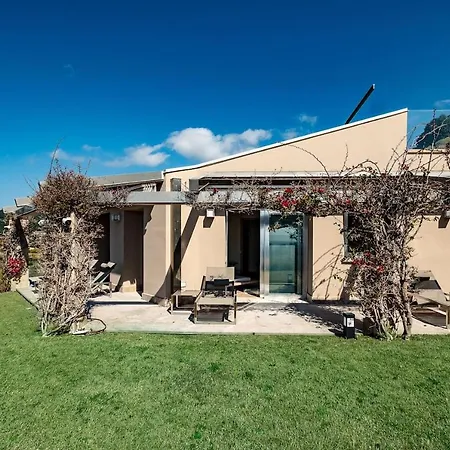 Luxurious Design In With Breathtaking View