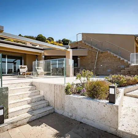 Luxurious Design In With Breathtaking View * Chia