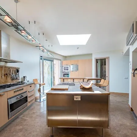 Villa Luxurious Design In With Breathtaking View *
